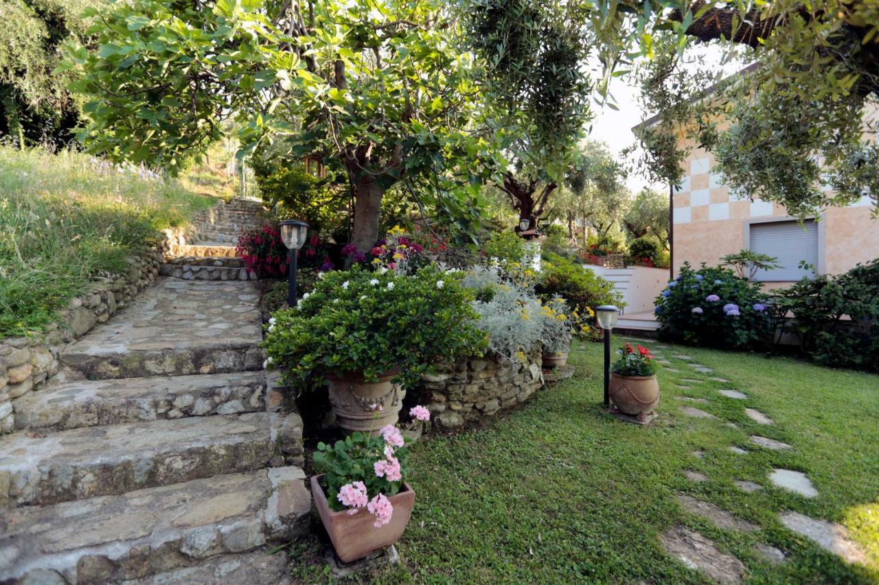 Casa Anna A Pietrasanta In Toscana Con Piscina Exteriör bild